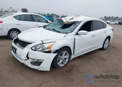 2015 Nissan Altima 2.5 Sv из США, поврежденный, VIN 1N4AL3AP7FC409554